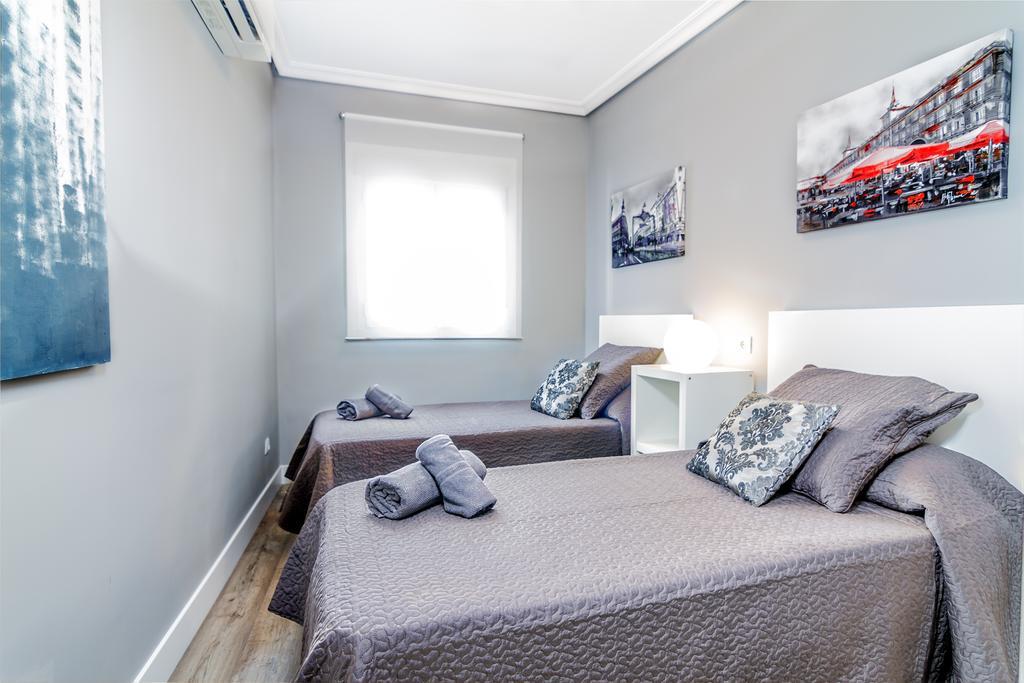Habitat Apartments Latina Madrid Phòng bức ảnh