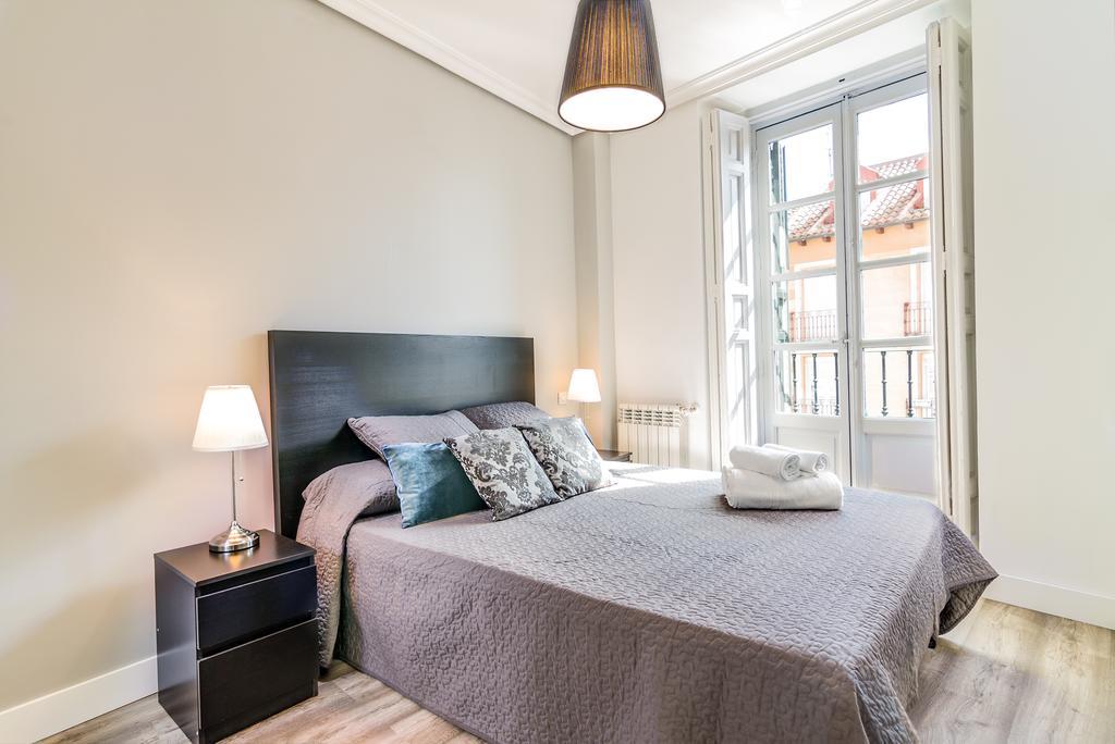 Habitat Apartments Latina Madrid Phòng bức ảnh